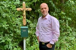 Neue Jesusfigur komplettiert Gipfelkreuz auf der Vollrather Höhe