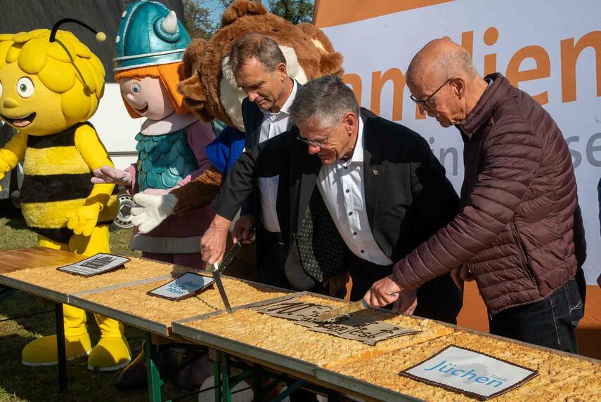 27.500 Gäste kamen aufs Dycker Feld zum 10. Familienfest des Rhein-Kreises Neuss