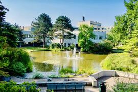 50 Jahre – 50 Orte: Das Rheinland Klinikum – Gesundheitsversorger im Rhein-Kreis Neuss