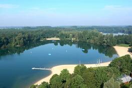 Der Kaarster See ist für Schwimmer und Vereinssportler gleichermaßen eine Attraktion
