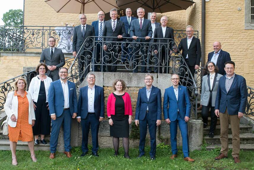Venlo und Rhein-Kreis Neuss: Gemeinsame Vorstandssitzung auf Schloss Dyck