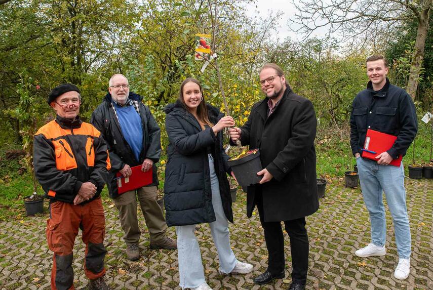 Rhein-Kreis Neuss verschenkt 1 000 Klimabäume