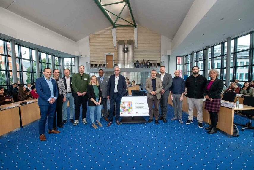 „Vielfalt braucht Mut“ – erfolgreicher Fachtag gegen Antisemitismus, Rassismus und Diskriminierung im Rhein-Kreis Neuss