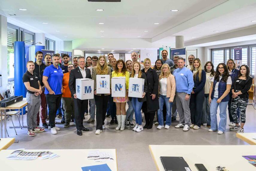 „MI(N)T-mach“-Berufsmesse an der Rita-Süssmuth-Realschule war ein Erfolg